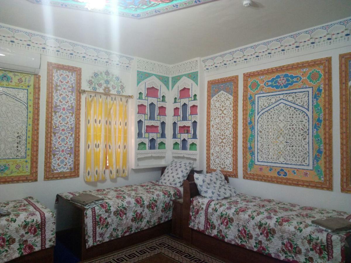 Al Hilol Guesthouse Bukhara Eksteriør bilde